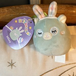 NWT Squishmallow Miley Plush Clip Squish Date 5.20.22